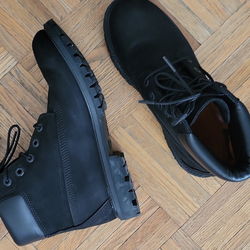 Timberland Women's Boots 6 Inch - Picture 7 of 9